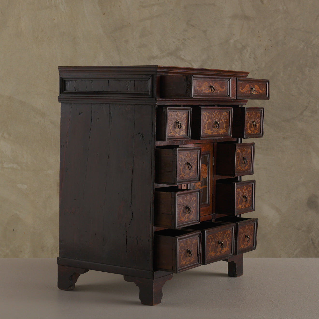 TABLE TOP CABINET WITH HIDDEN COMPARTMENT